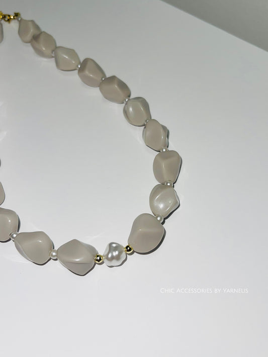 Elegancia gris